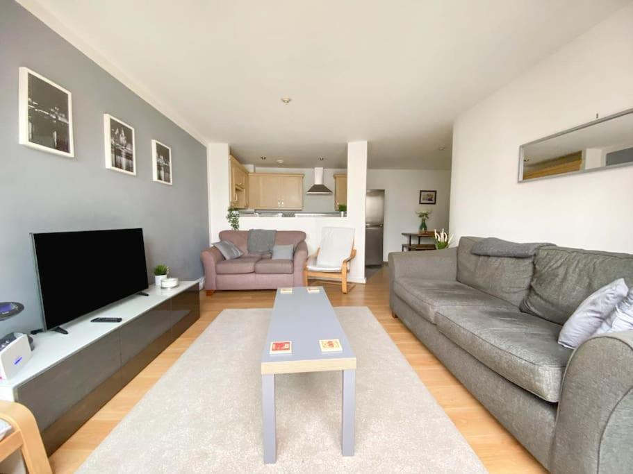 Liverpool One Beautifully Presented 2 Bedroom Apartment Buitenkant foto